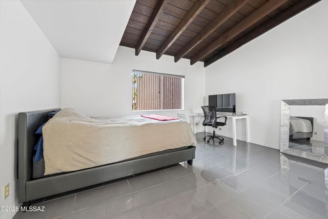 432 N Dodge Boulevard, Tucson, AZ 85716