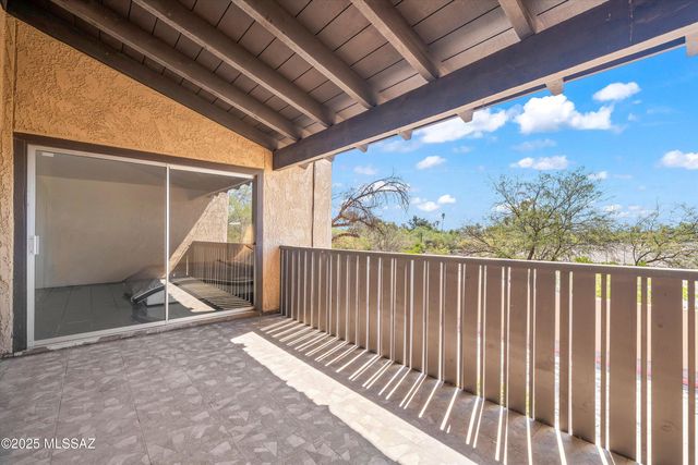 432 N Dodge Boulevard, Tucson, AZ 85716