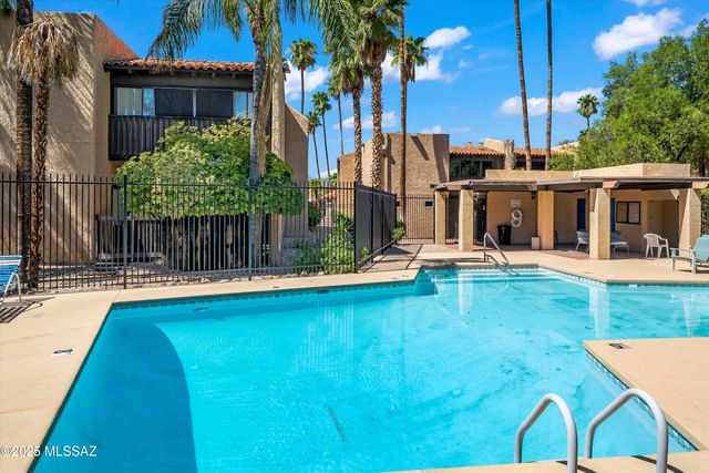 432 N Dodge Boulevard, Tucson, AZ 85716