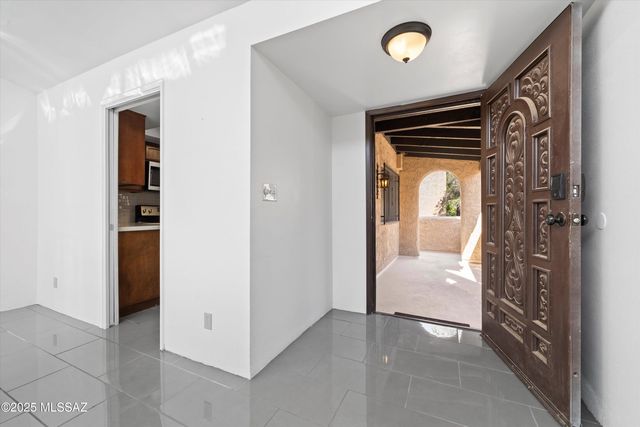 432 N Dodge Boulevard, Tucson, AZ 85716