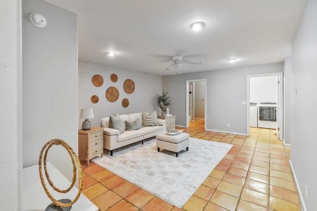 96 Caryl Court, Hollister, CA 95023