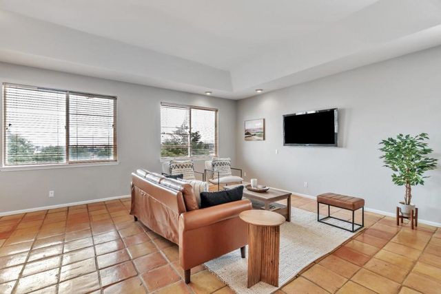 96 Caryl Court, Hollister, CA 95023