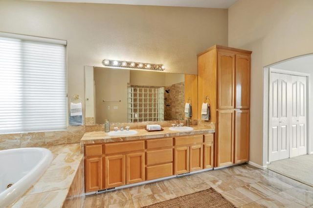 96 Caryl Court, Hollister, CA 95023