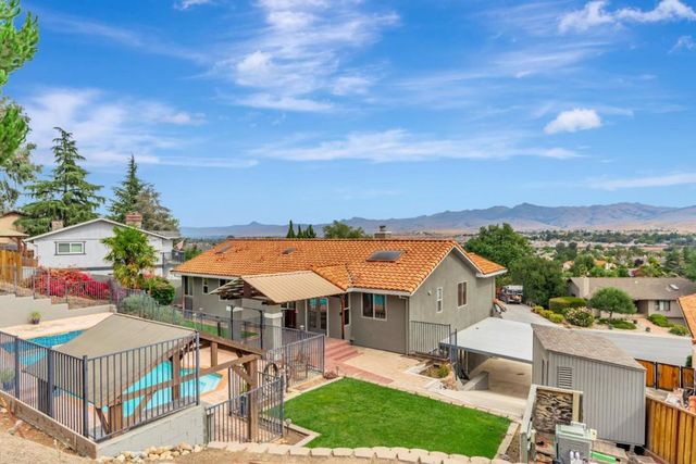 96 Caryl Court, Hollister, CA 95023