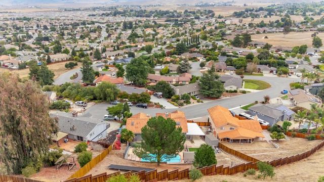 96 Caryl Court, Hollister, CA 95023