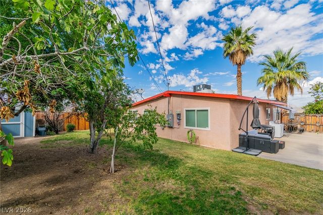 111 Maple Street, Henderson, NV 89015