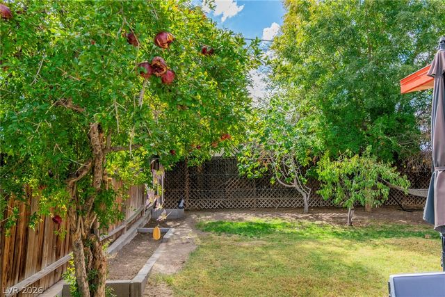 111 Maple Street, Henderson, NV 89015