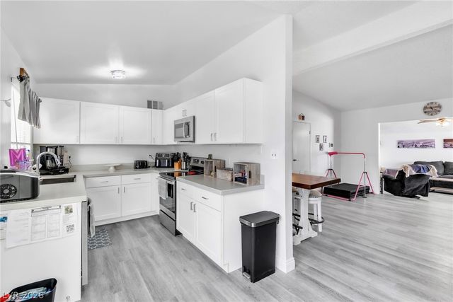 111 Maple Street, Henderson, NV 89015