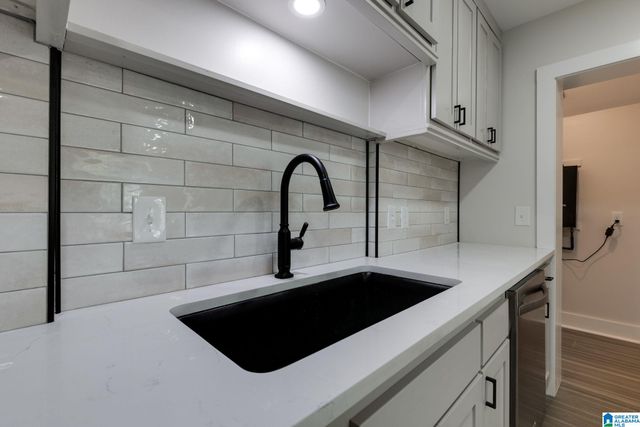 1700 VALLEY AVENUE, Homewood, AL 35209