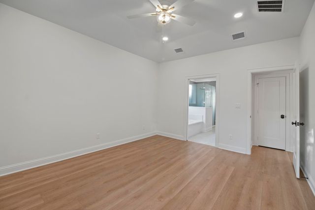 9244 Villas Ct, Tyler, TX 75703