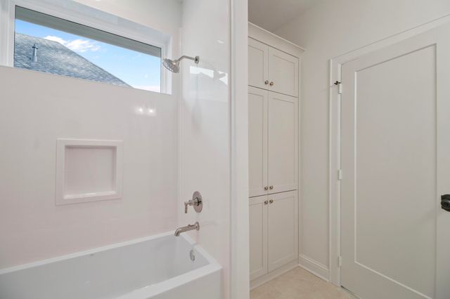 9244 Villas Ct, Tyler, TX 75703
