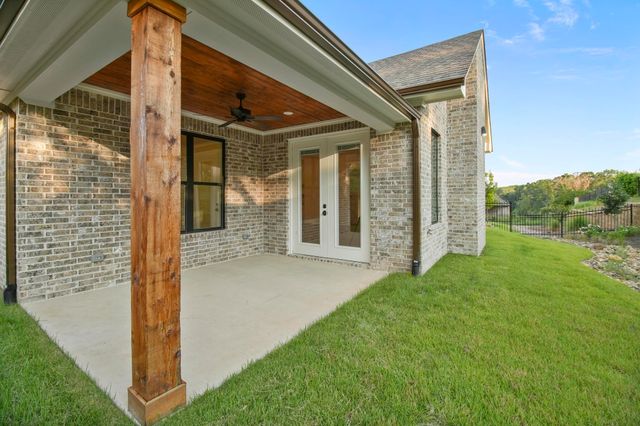9244 Villas Ct, Tyler, TX 75703