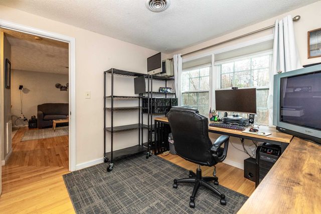 50 Edward J Roy Dr Unit 50, Manchester, NH 03104