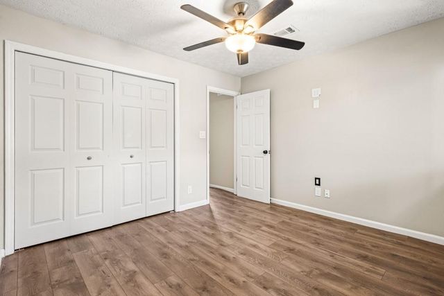 8586 Creekwood Way, Jonesboro, GA 30238