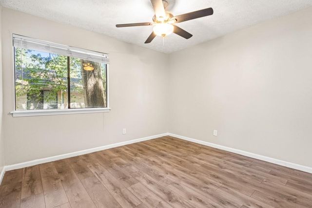 8586 Creekwood Way, Jonesboro, GA 30238