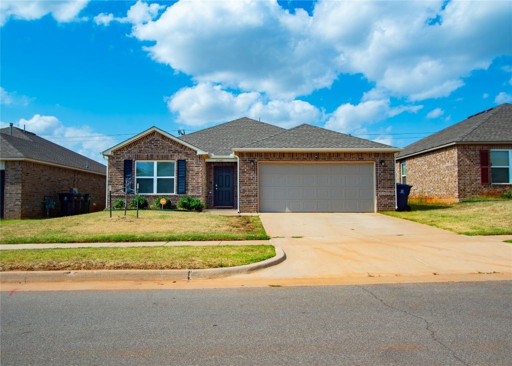 11545 NW 100th Street, Yukon, OK 73099