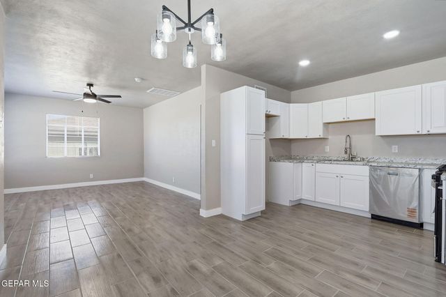 3100 McKinley Avenue, El Paso, TX 79930