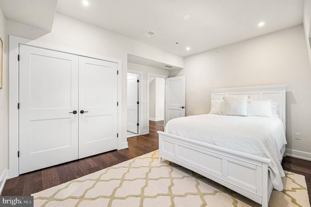 206 KALOS ST, Philadelphia, PA 19128