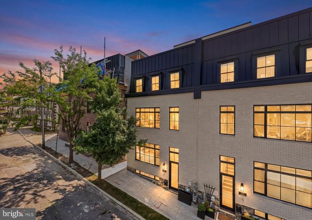 206 KALOS ST, Philadelphia, PA 19128