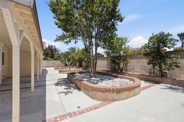 1157 S Vine, Bloomington, CA 92316
