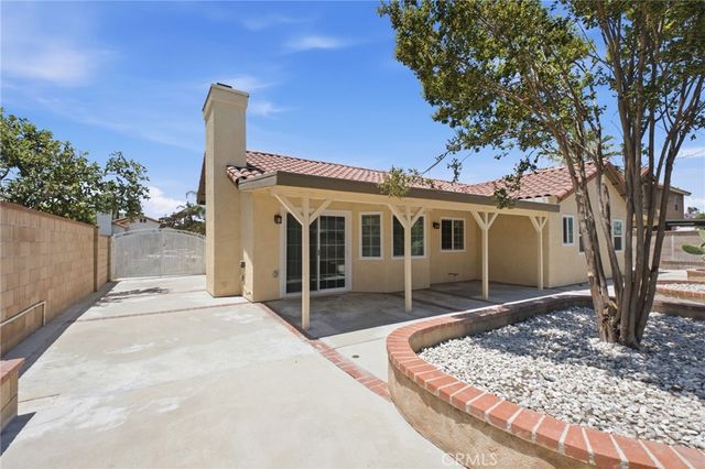 1157 S Vine, Bloomington, CA 92316