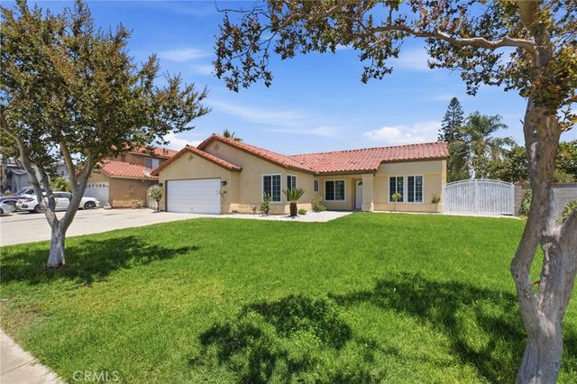 1157 S Vine, Bloomington, CA 92316