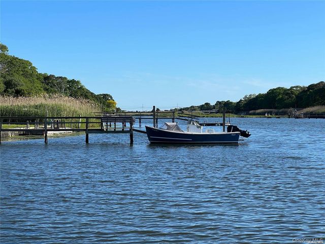 17B Baycrest Avenue, Westhampton, NY 11977