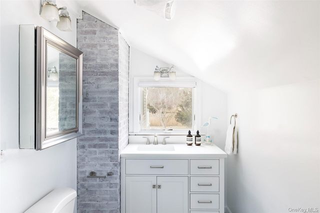 17B Baycrest Avenue, Westhampton, NY 11977