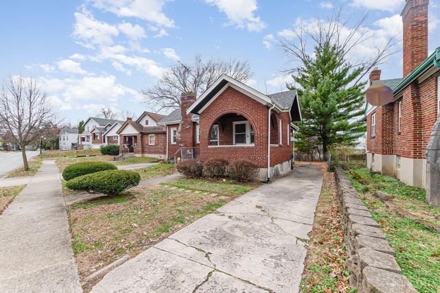 1933 Lawn Avenue, Cincinnati, OH 45237