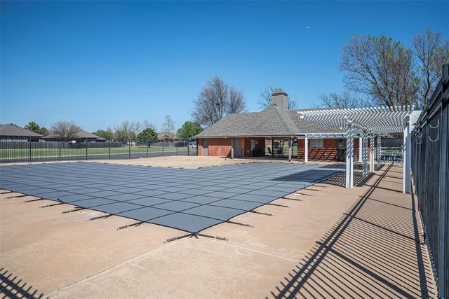 1824 Fairmont Lane, Edmond, OK 73013