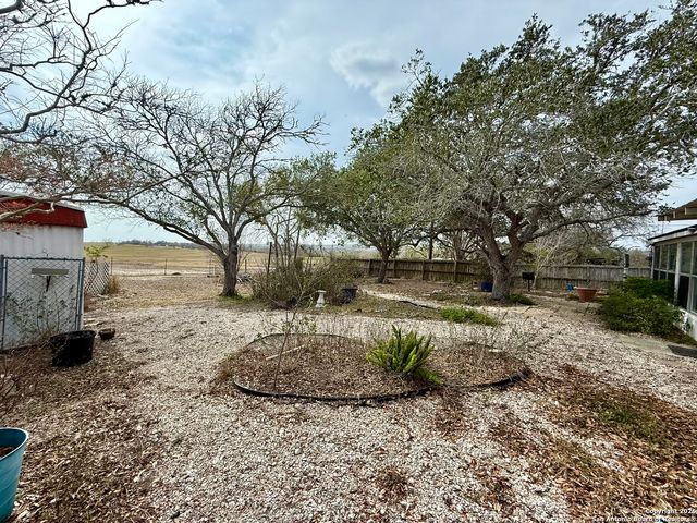 318 Cottonwood, Kenedy, TX 78119