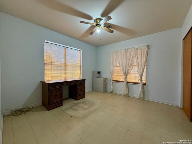 318 Cottonwood, Kenedy, TX 78119