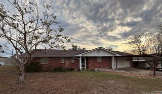 318 Cottonwood, Kenedy, TX 78119
