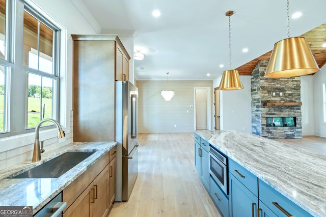 1250 Owen Glen Drive, Blairsville, GA 30512