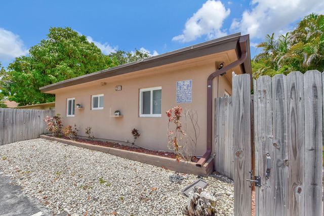 201 SE 23rd Street 2, Fort Lauderdale, FL 33316