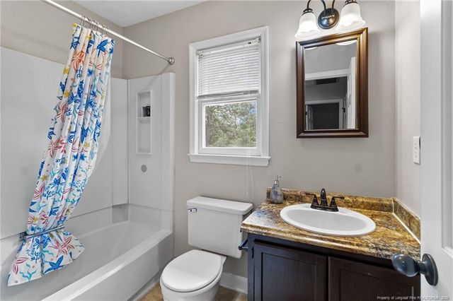 2079 Birchcreft Drive, Fayetteville, NC 28304