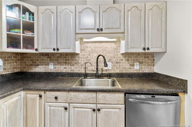 2079 Birchcreft Drive, Fayetteville, NC 28304