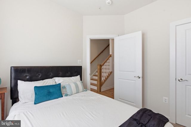 2519 CRIMSON FOX DR, Hyattsville, MD 20782