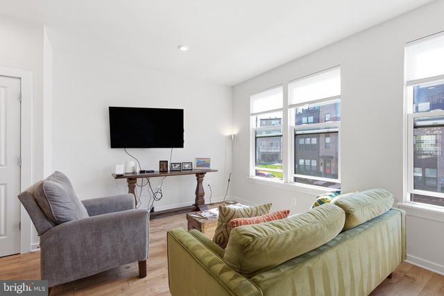 2519 CRIMSON FOX DR, Hyattsville, MD 20782