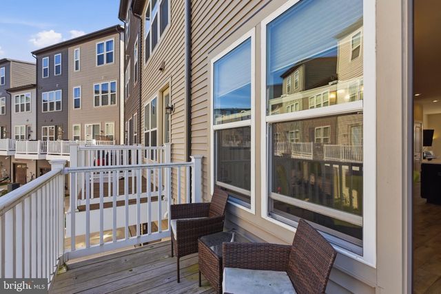 2519 CRIMSON FOX DR, Hyattsville, MD 20782