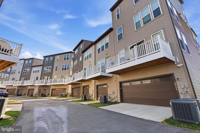 2519 CRIMSON FOX DR, Hyattsville, MD 20782