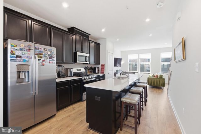 2519 CRIMSON FOX DR, Hyattsville, MD 20782