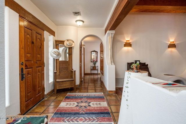 945 Ironshoe Road, Las Cruces, NM 88007
