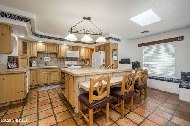 945 Ironshoe Road, Las Cruces, NM 88007