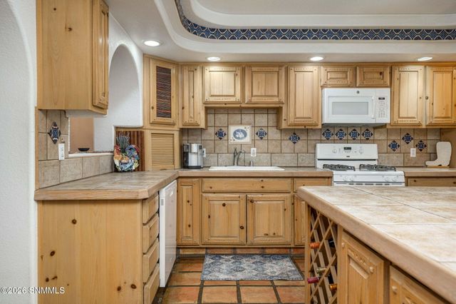 945 Ironshoe Road, Las Cruces, NM 88007