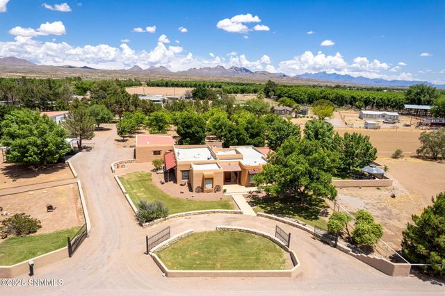 945 Ironshoe Road, Las Cruces, NM 88007