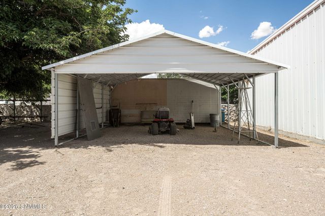 945 Ironshoe Road, Las Cruces, NM 88007