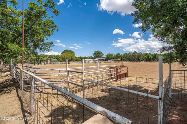 945 Ironshoe Road, Las Cruces, NM 88007