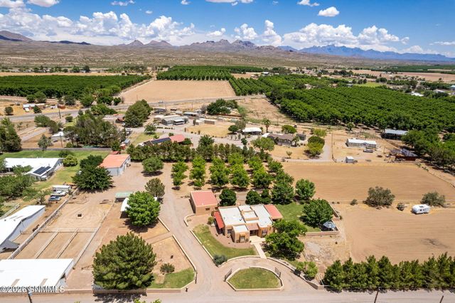 945 Ironshoe Road, Las Cruces, NM 88007