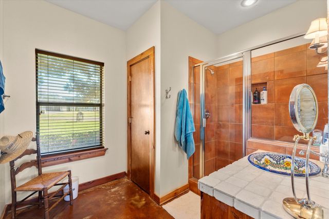 210 Hide A Way Drive, Mabank, TX 75156